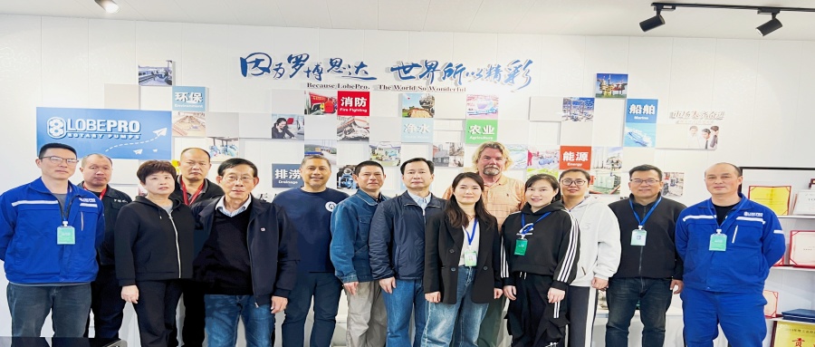 Picture in Hall of Hunan Factory-3-黄谭同框-美化-剪辑1_副本.jpg